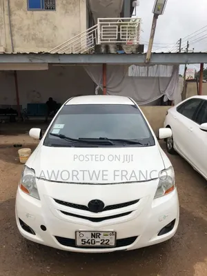 Toyota Yaris 2009 White