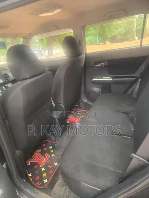 Toyota Corolla Rumion Hatchback 1.5 FWD 2012 Black
