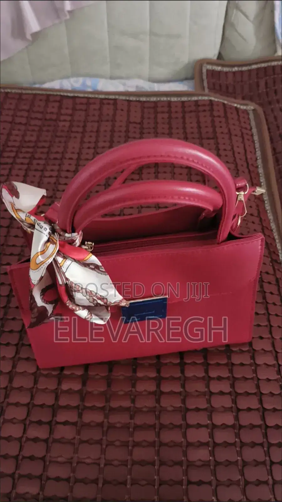Ladies Handbag in Red and Black