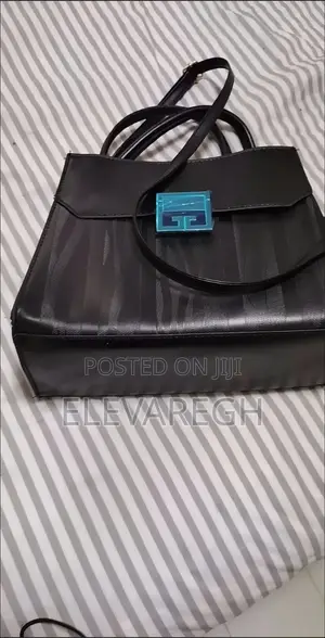 Ladies Handbag in Red and Black