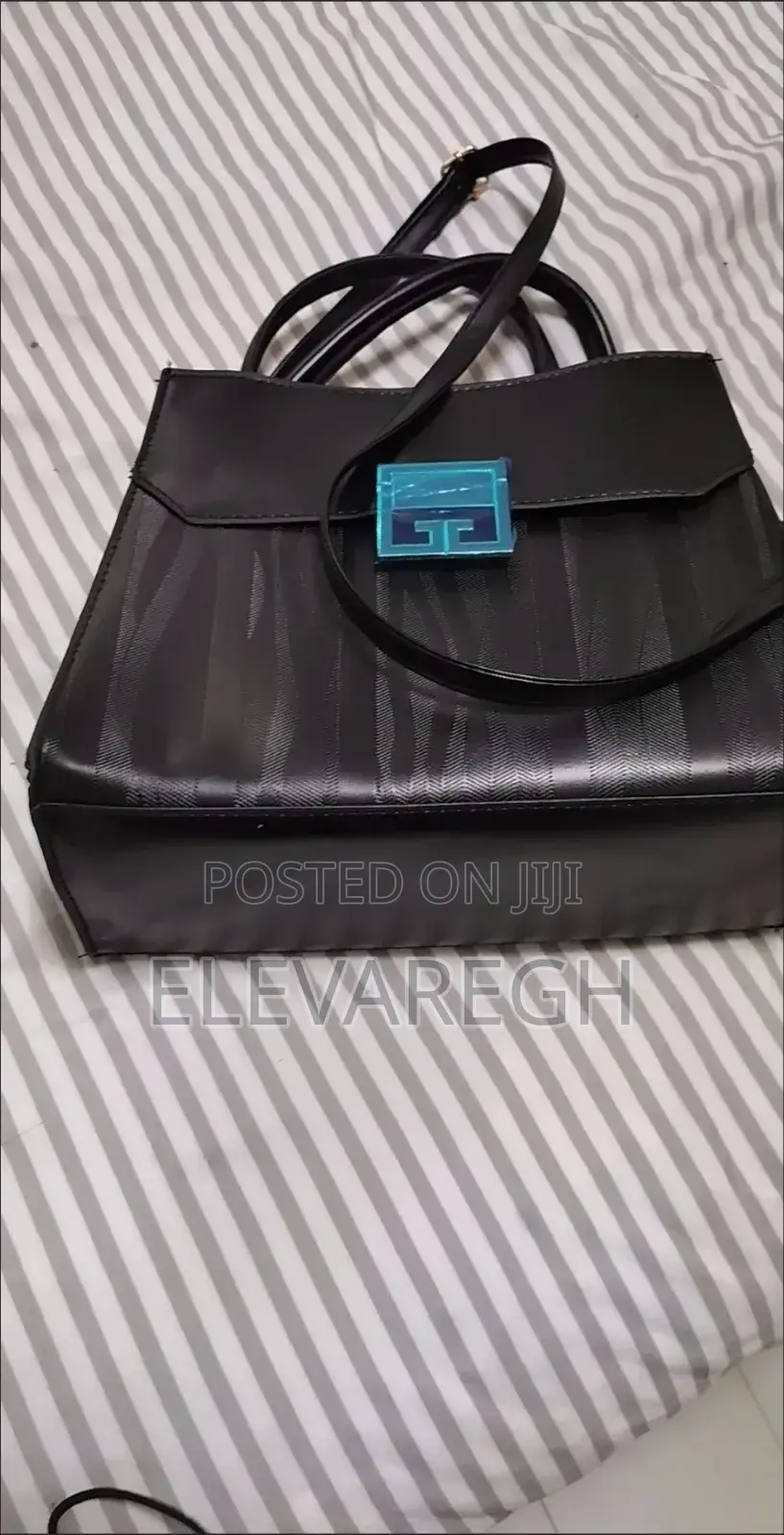Ladies Handbag in Red and Black