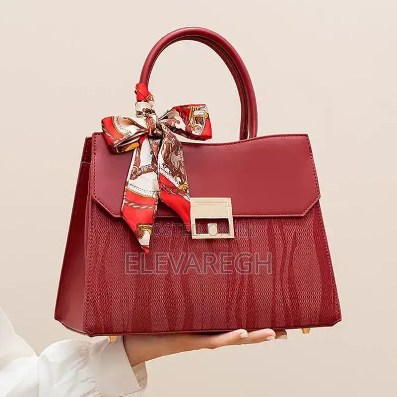 Ladies Handbag in Red and Black