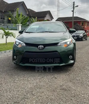 Toyota Corolla 2015 Green