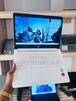 Laptop HP 14-dq1025cl 8GB Intel Core i5 SSD 256GB