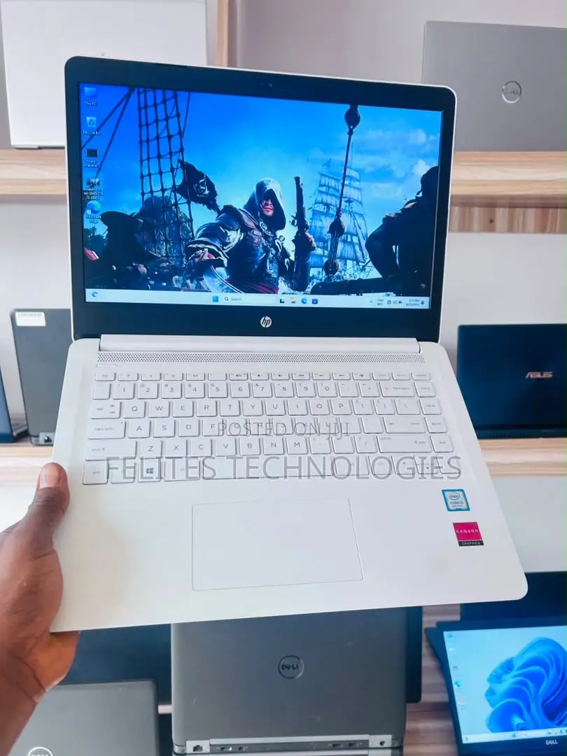 Laptop HP 14-dq1025cl 8GB Intel Core i5 SSD 256GB