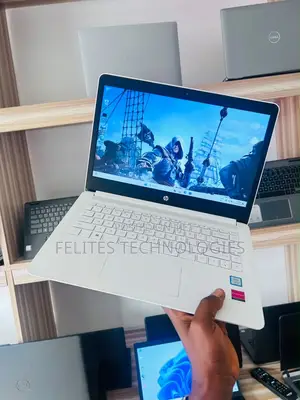 Laptop HP 14-dq1025cl 8GB Intel Core i5 SSD 256GB
