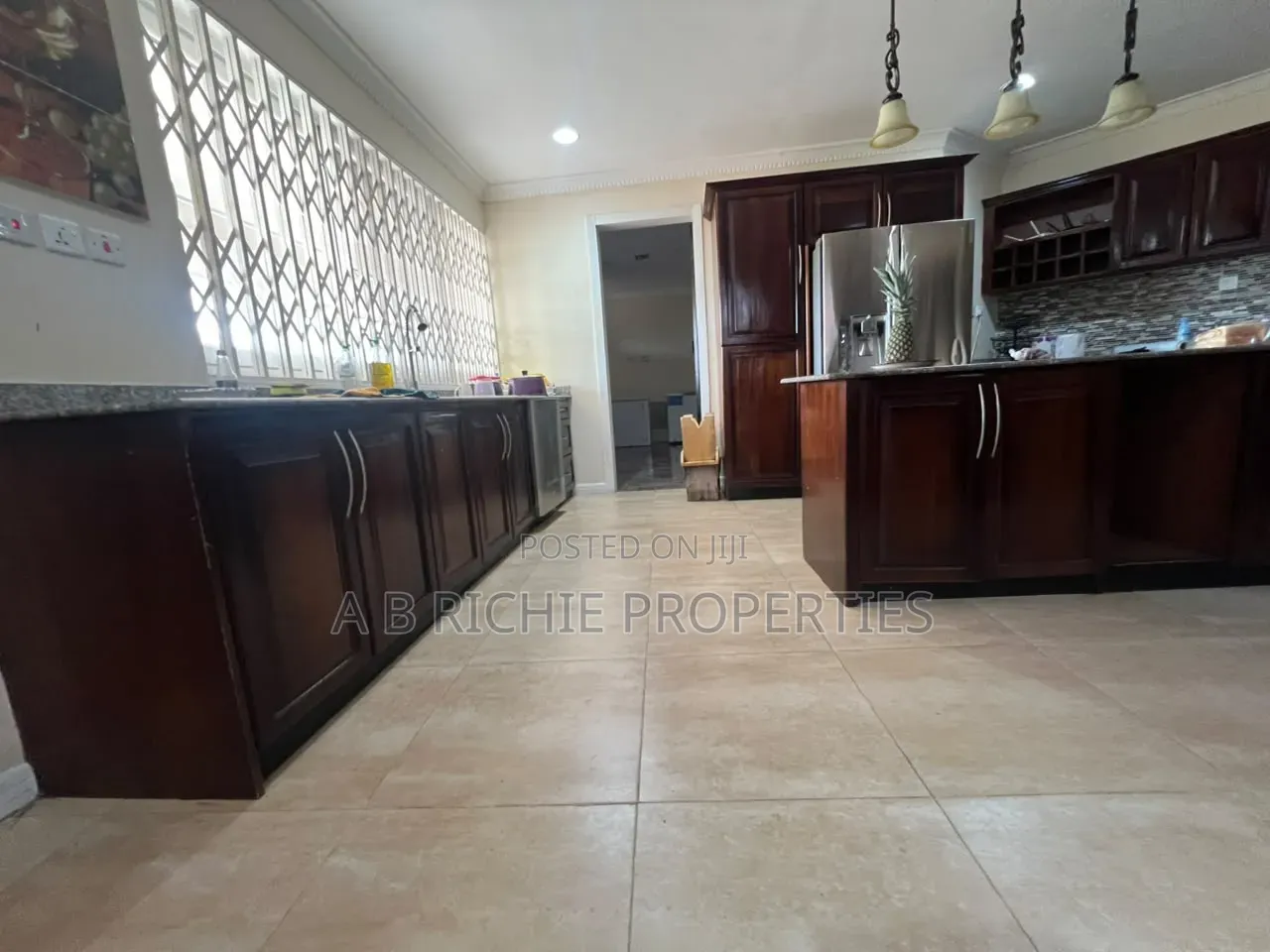 5bdrm House in Ab Richie Properties, Sakumono for sale