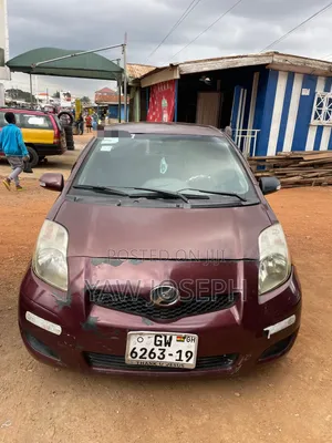 Toyota Vitz 2010 Brown