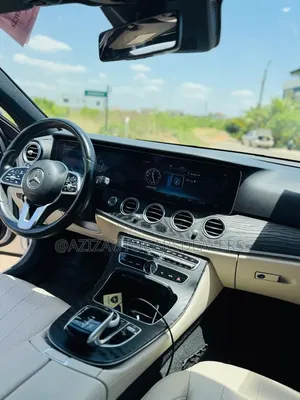 Mercedes-Benz E300 2019 Silver
