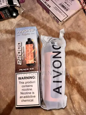 Big Clouds 22000 Puffs Rechargeable Vape Screen Display