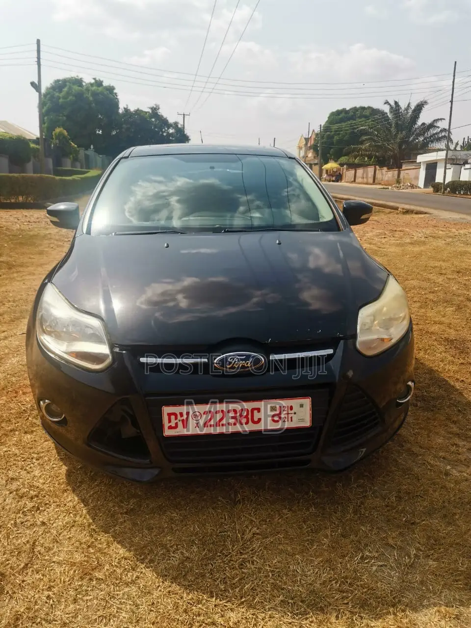 Ford Focus SE Sedan FWD (2.0L 4cyl 5M) 2013 Black
