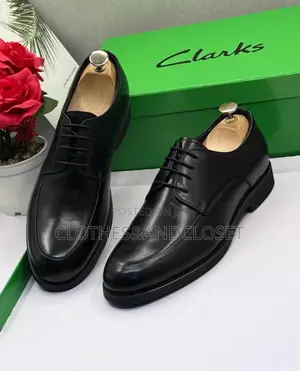 Clarks Men's Black Leather Executive Derby Shoe