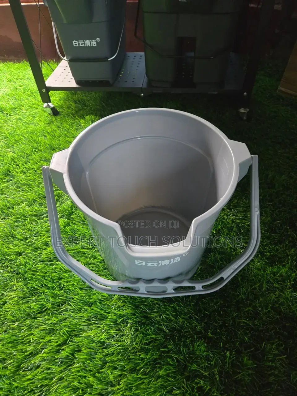 Round Cleaning Bucket