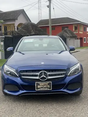 Mercedes-Benz C300 2017 Blue