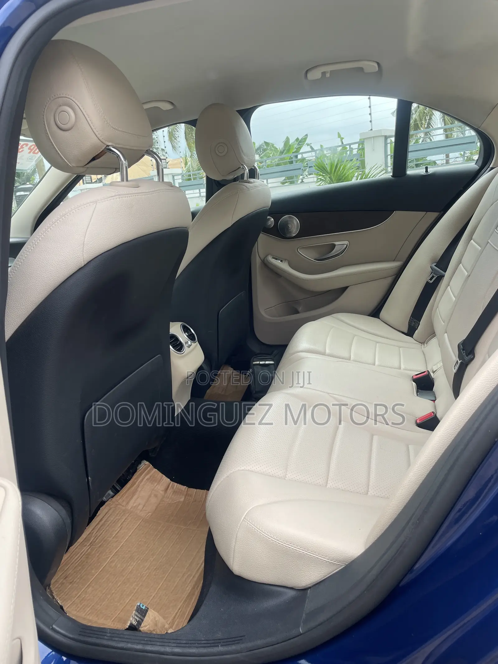 Mercedes-Benz C300 2017 Blue