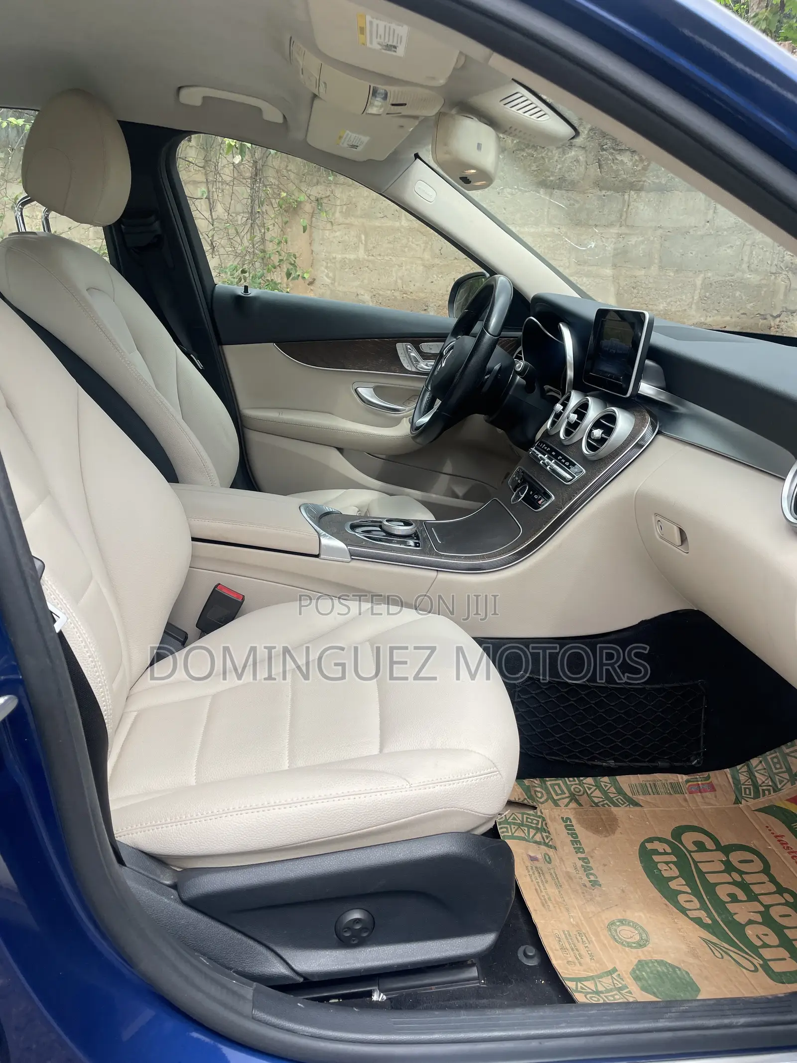 Mercedes-Benz C300 2017 Blue