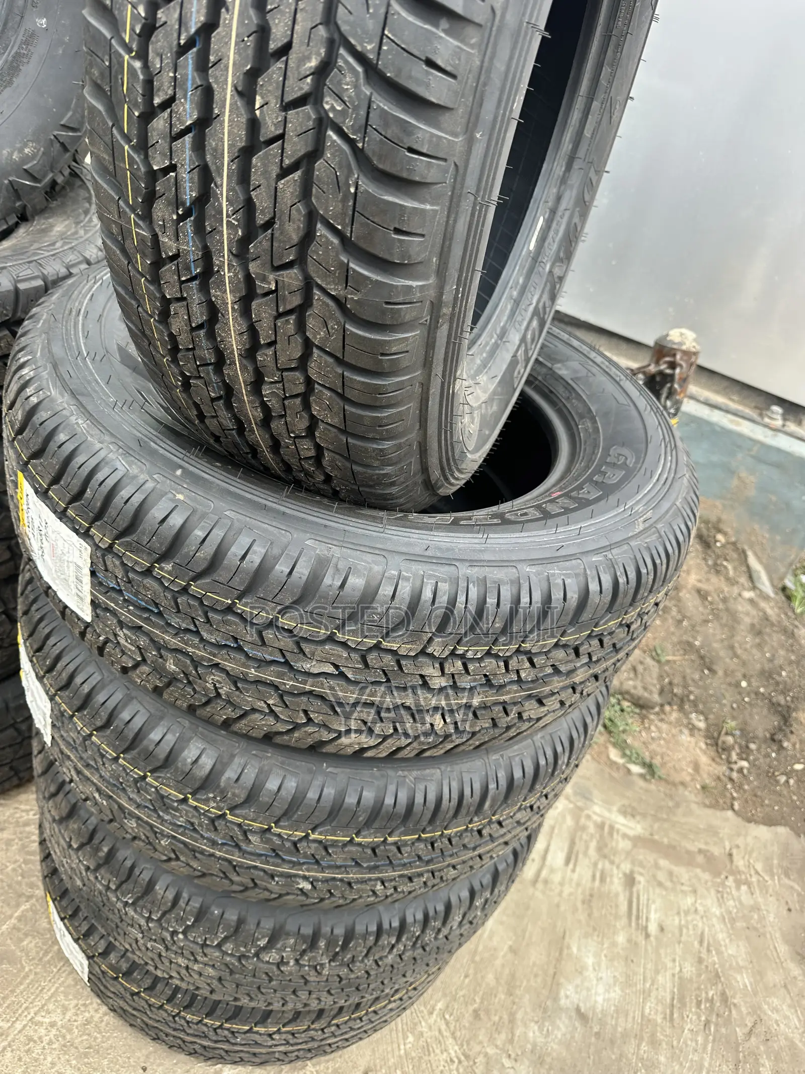265/65r17 Dunlop