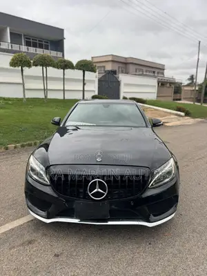 Mercedes-Benz C300 2016 Black