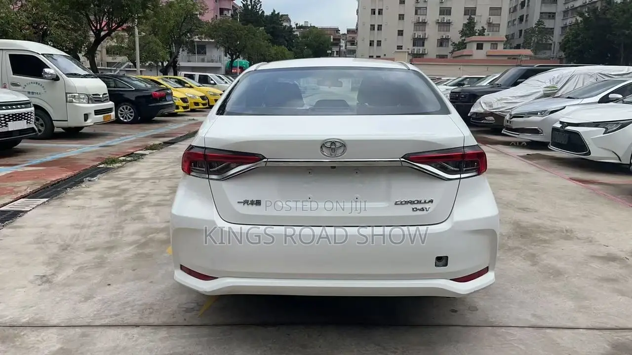 Toyota Corolla 2023 White