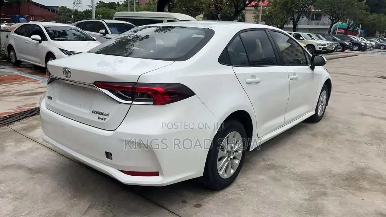 Toyota Corolla 2023 White