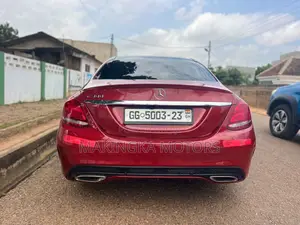 Mercedes-Benz C300 Luxury 4matic Sedan AWD (2.0L 4cyl 7A) 2017 Red