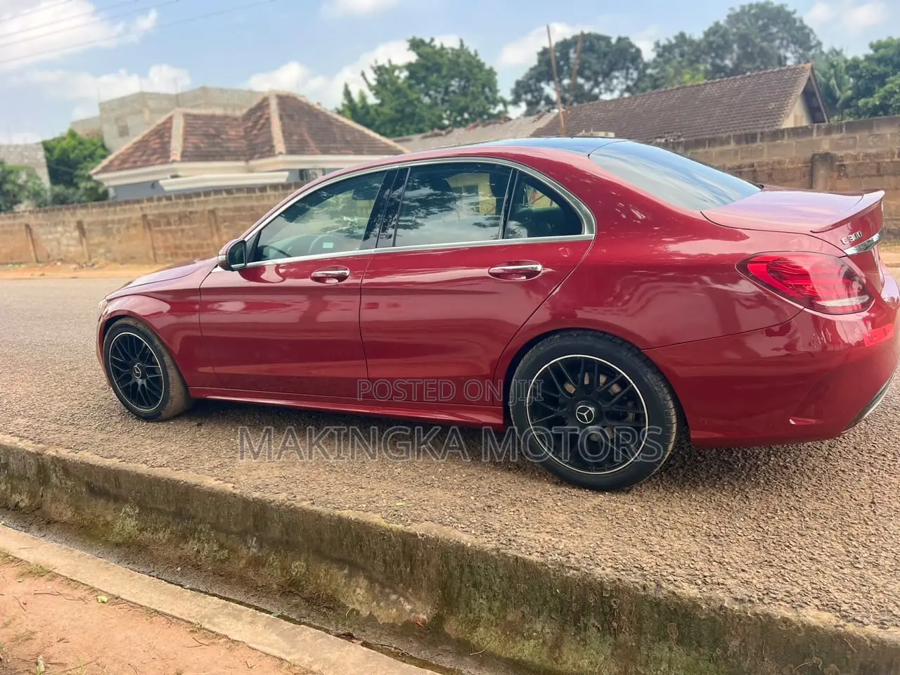 Mercedes-Benz C300 Luxury 4matic Sedan AWD (2.0L 4cyl 7A) 2017 Red