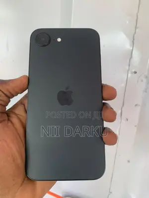 Apple iPhone 16e 128 GB Black