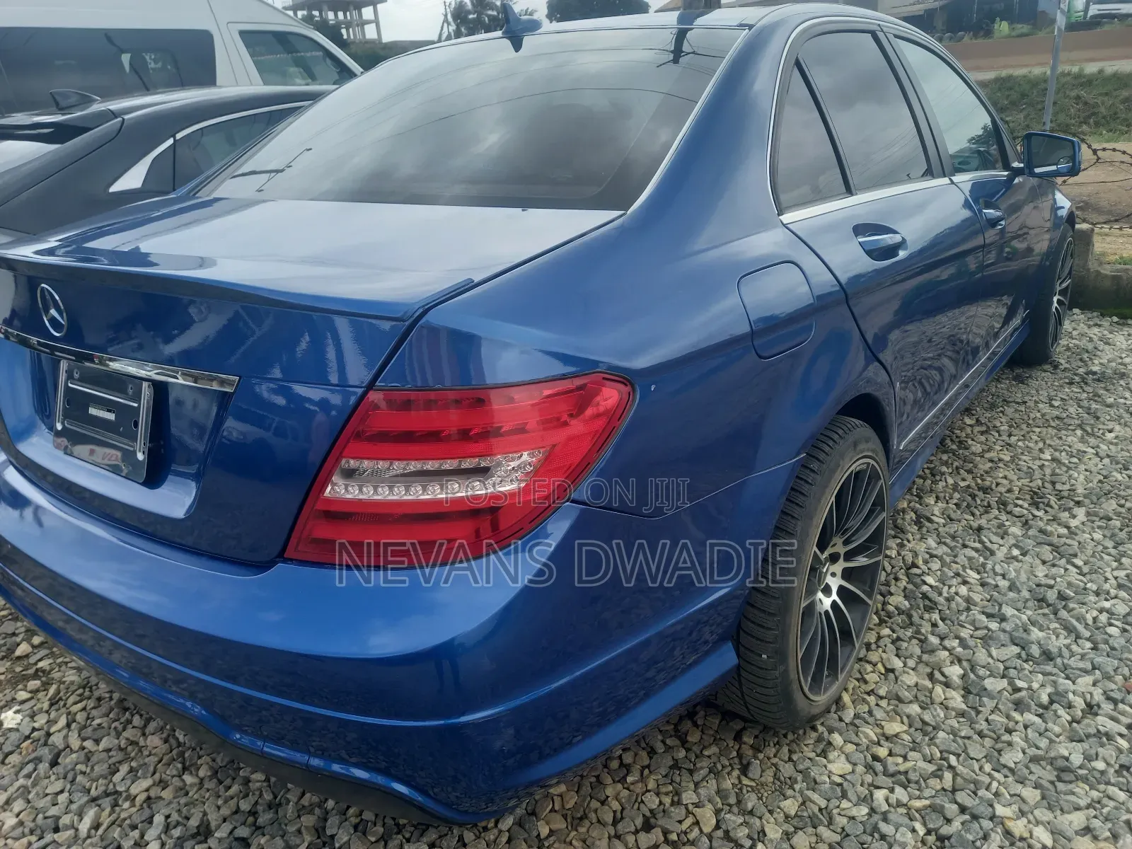 Mercedes-Benz C250 2013 Blue