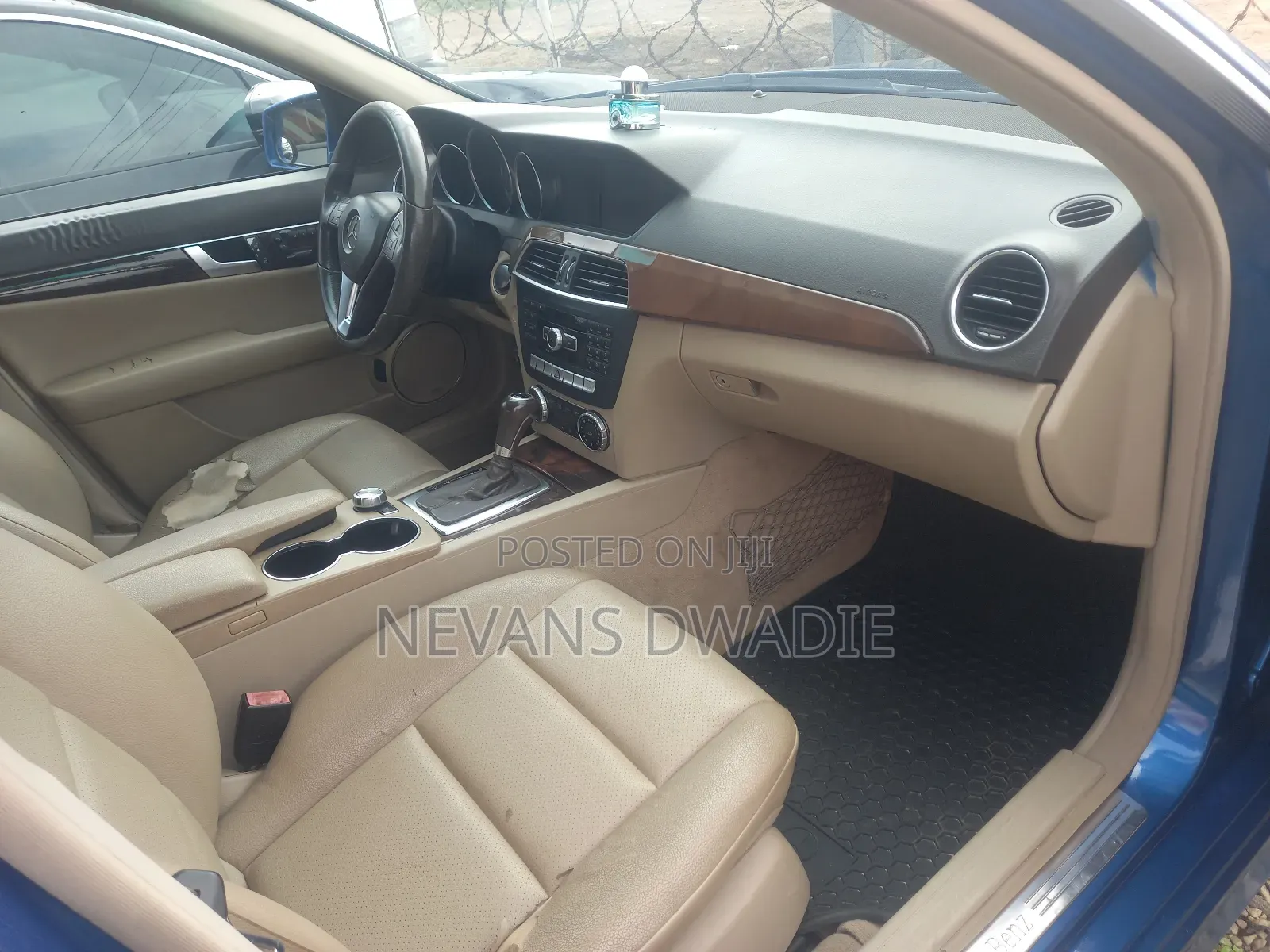 Mercedes-Benz C250 2013 Blue