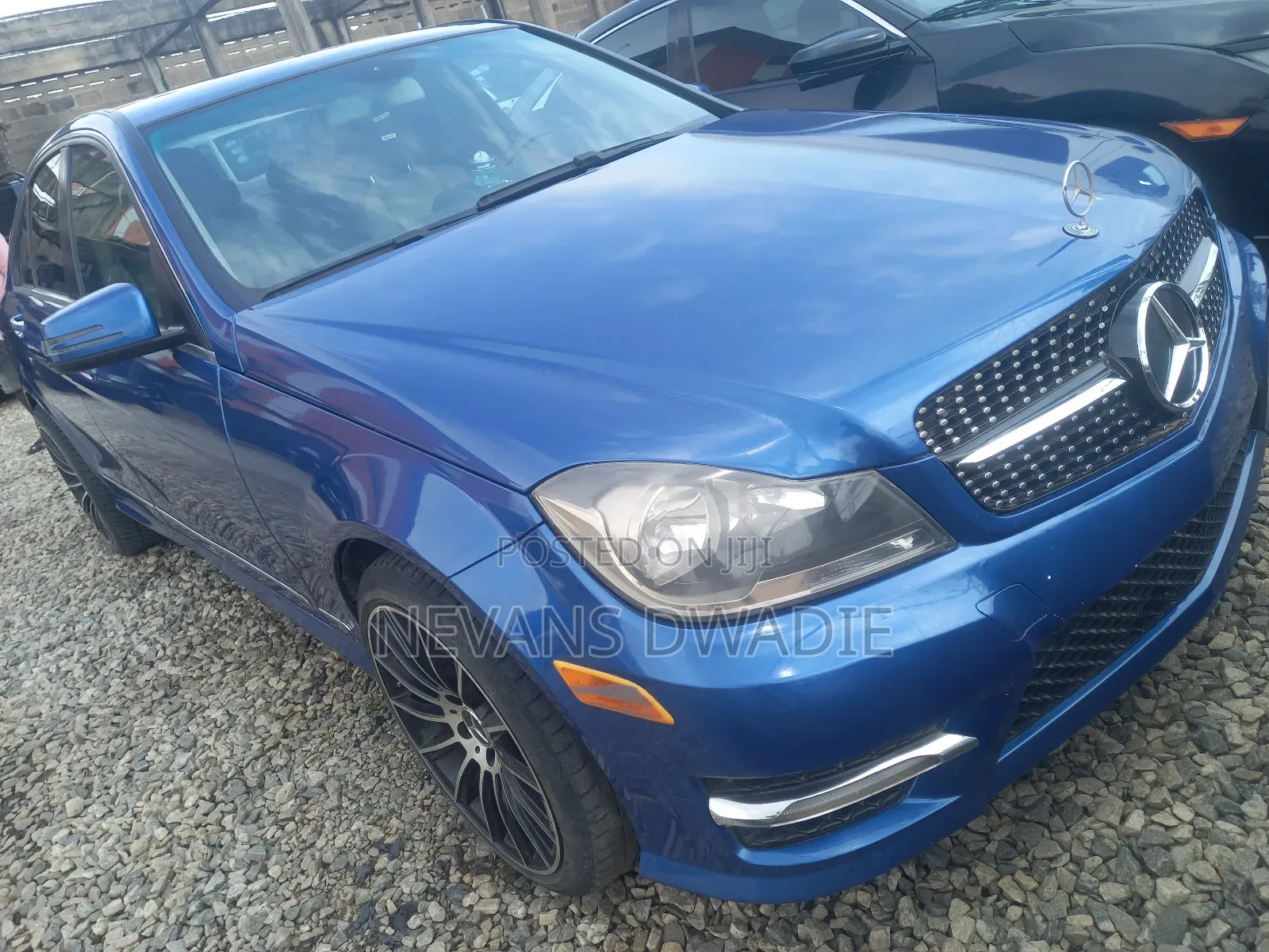 Mercedes-Benz C250 2013 Blue