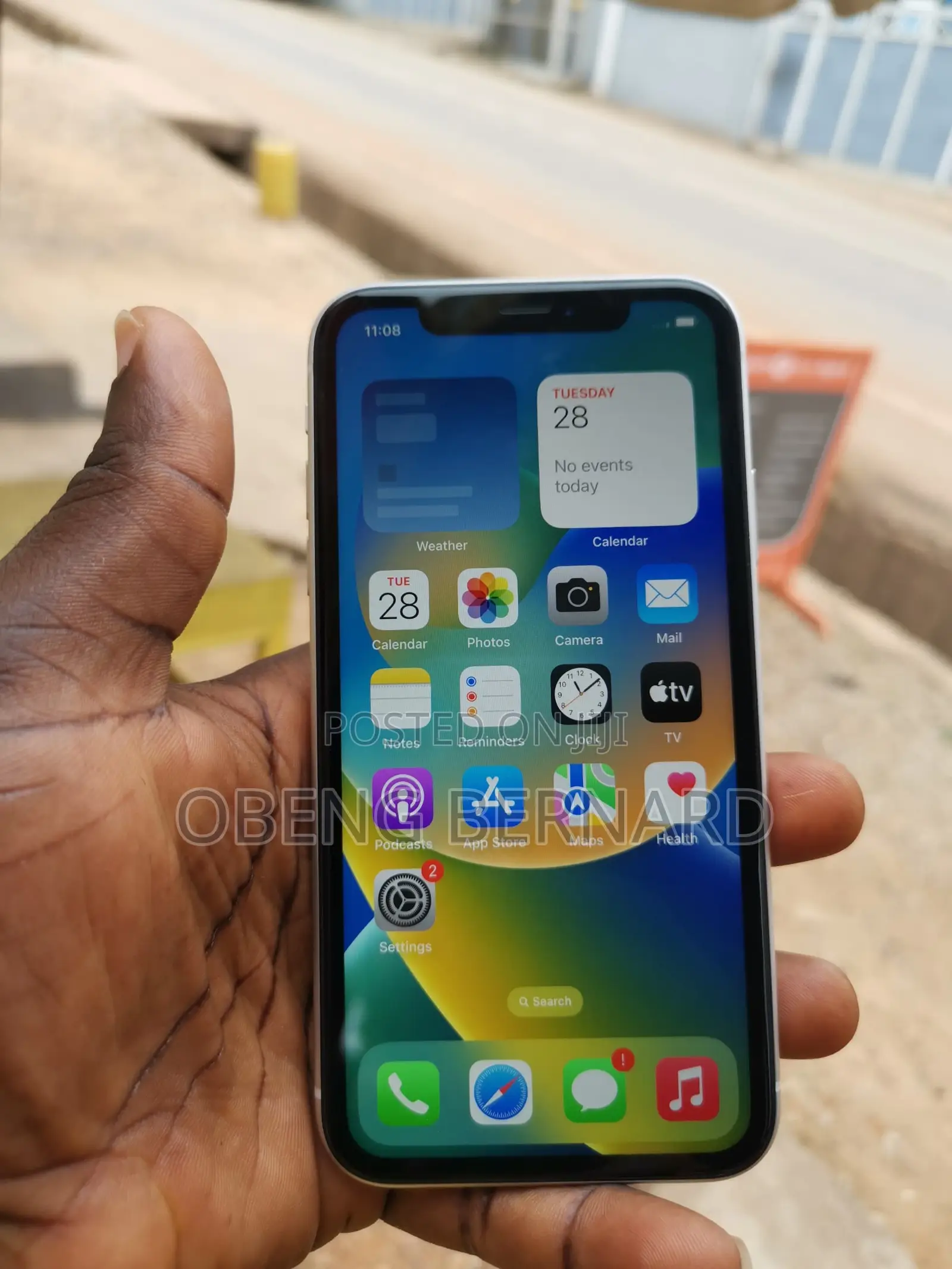 Apple iPhone XR 64 GB White