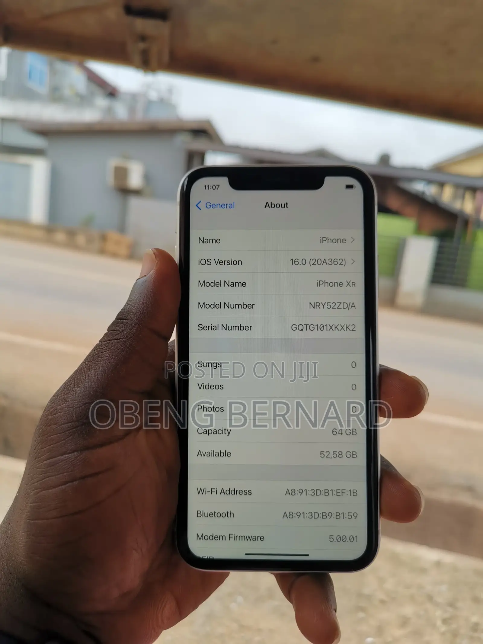 Apple iPhone XR 64 GB White
