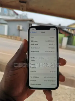 Apple iPhone XR 64 GB White