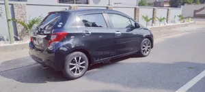 Toyota Vitz 2016 Black