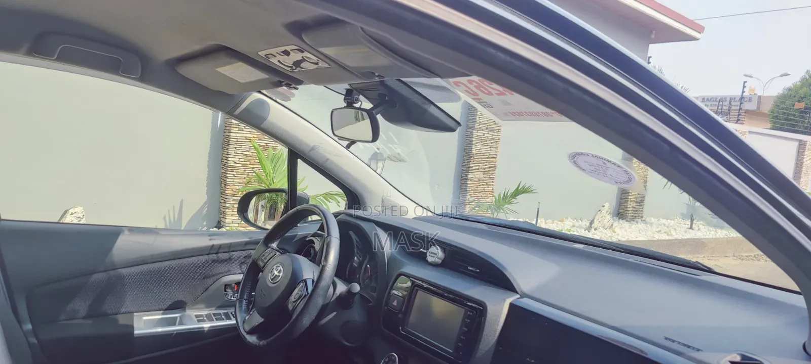 Toyota Vitz 2016 Black