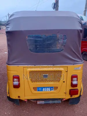 Bajaj RE 2022 Yellow