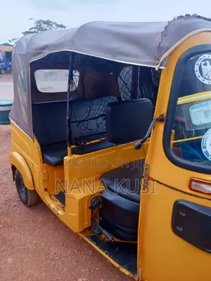 Bajaj RE 2022 Yellow
