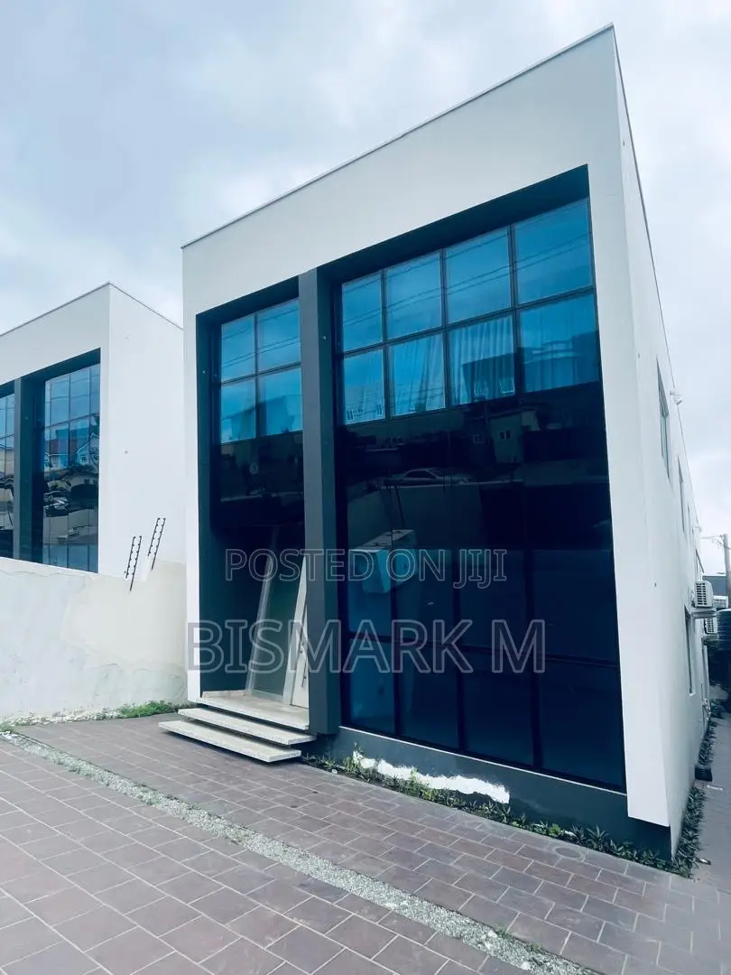 4bdrm House in East Legon for rent