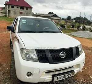 Nissan Navara 2014 White