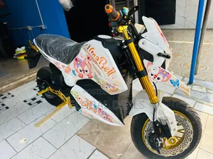 Electric Bike. Reverse Gear. 2000W Motor and Tubeless Tires Brand New