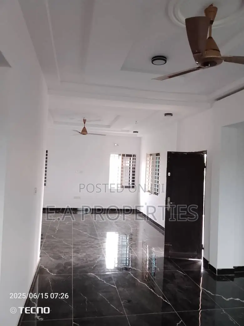 4bdrm House in E A Properties, Frafraha for rent