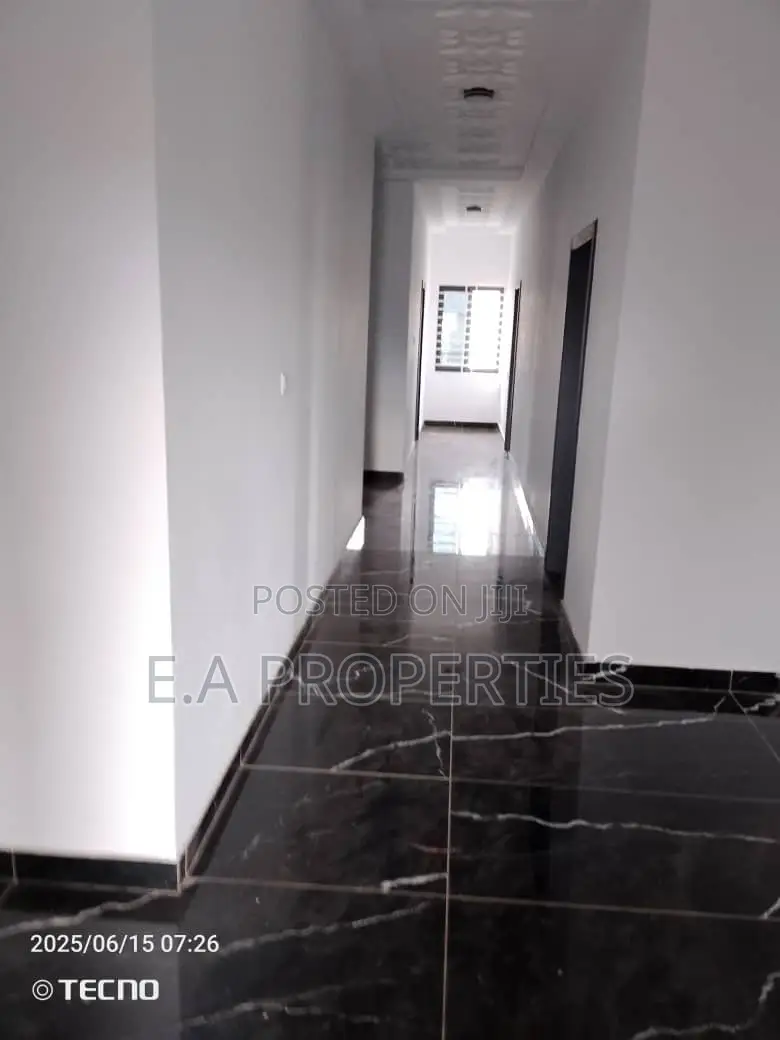 4bdrm House in E A Properties, Frafraha for rent
