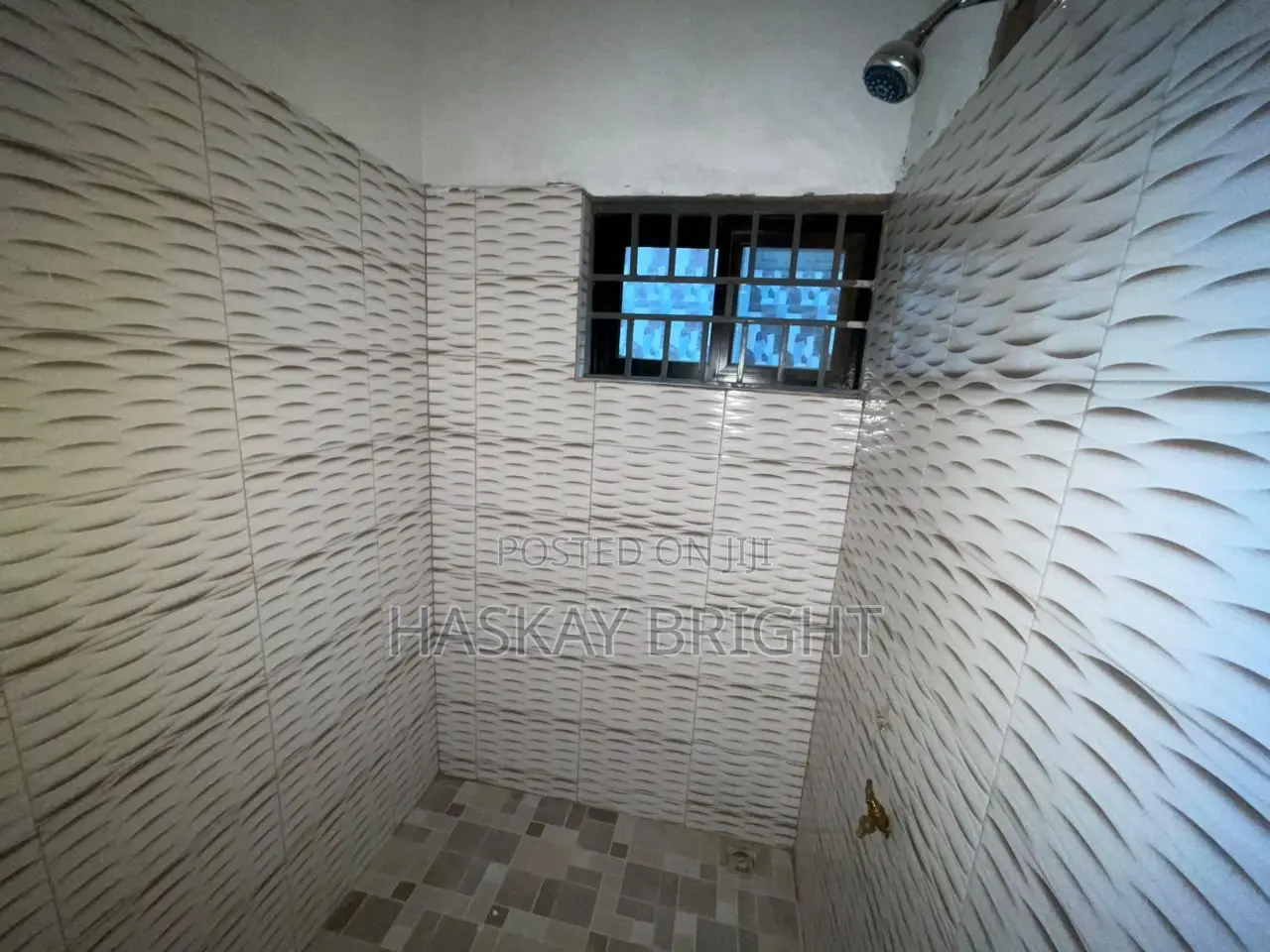 2bdrm Apartment in Awoshie for rent