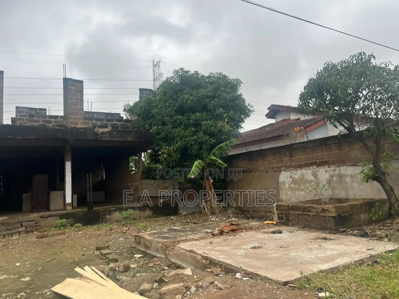 One and Half Plots of Land for Sale at America