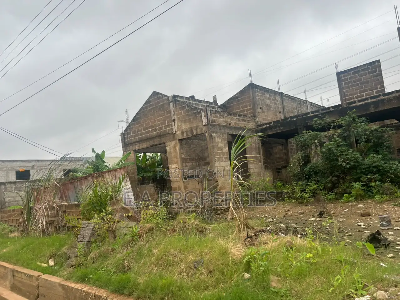 One and Half Plots of Land for Sale at America