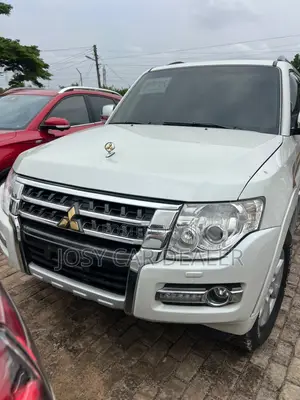 Mitsubishi Pajero V90 3.0 V6 GL 2018 White