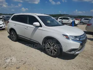 Mitsubishi Outlander SE FWD 2018 White