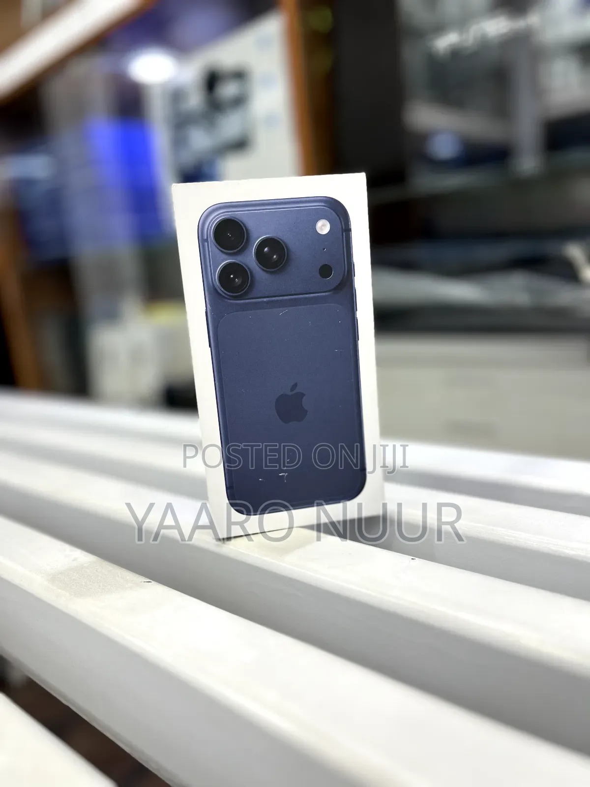 New Apple iPhone 17 Pro Max 256 GB Blue