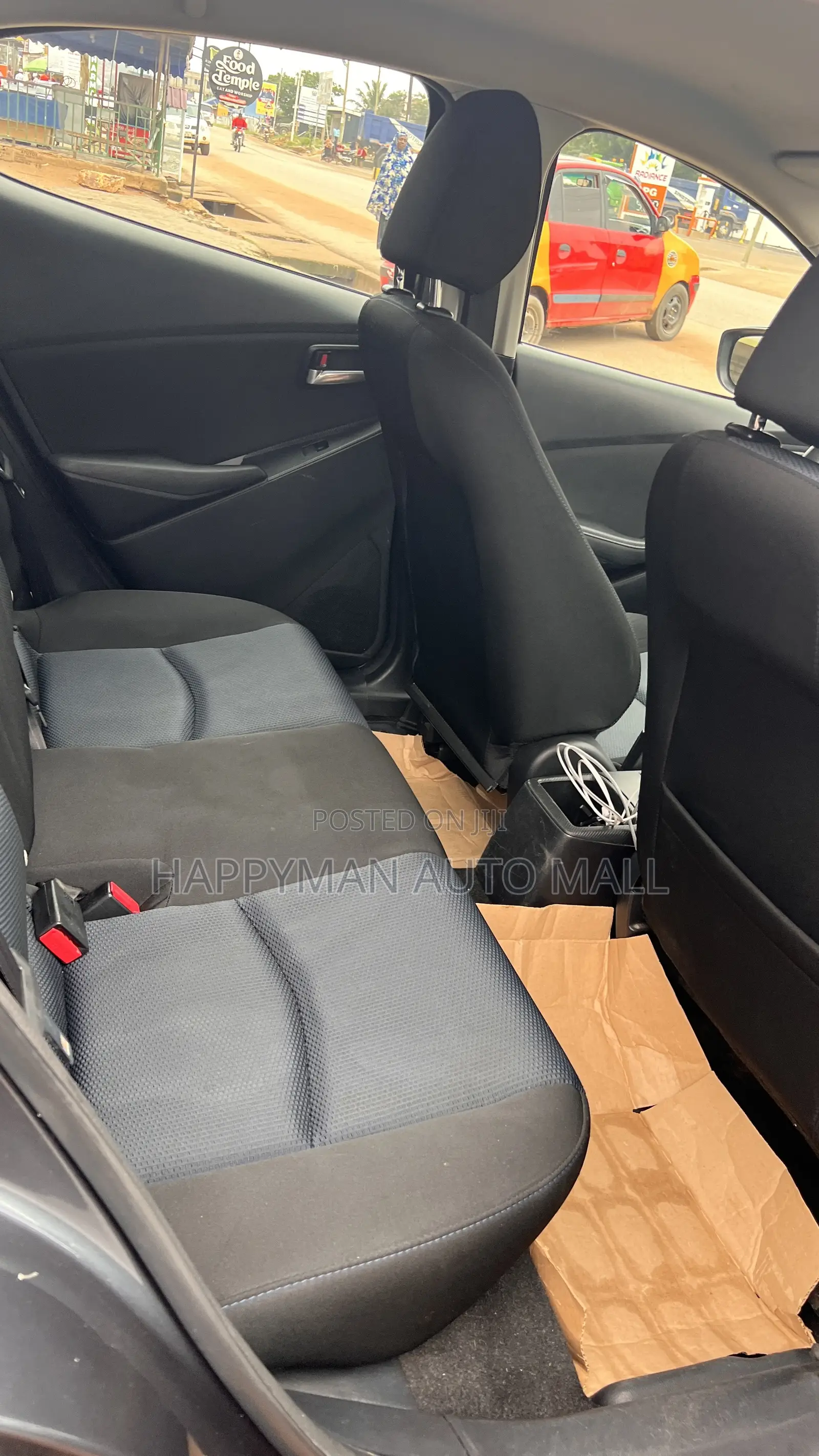 Toyota Yaris 2018 Black
