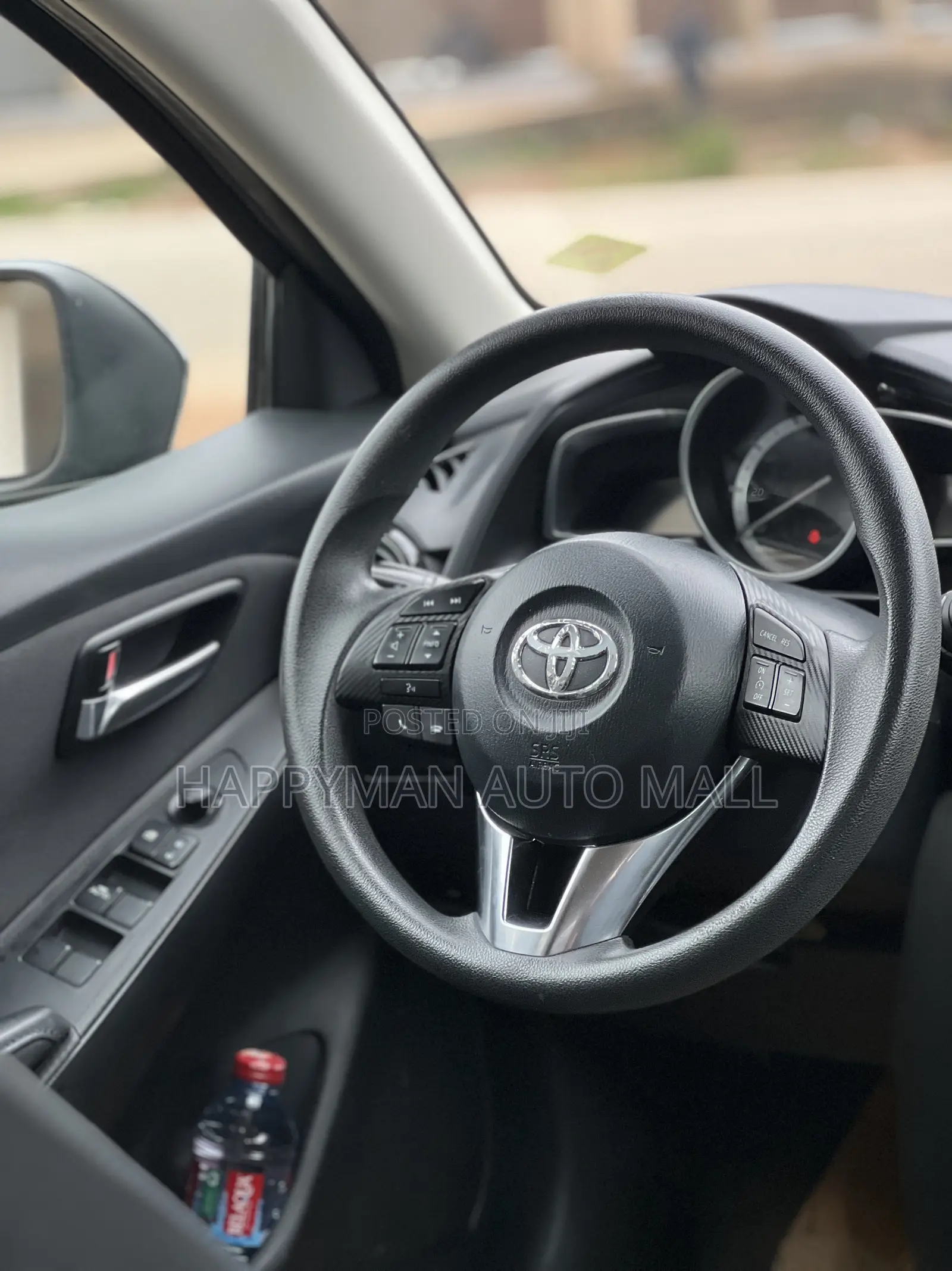 Toyota Yaris 2018 Black